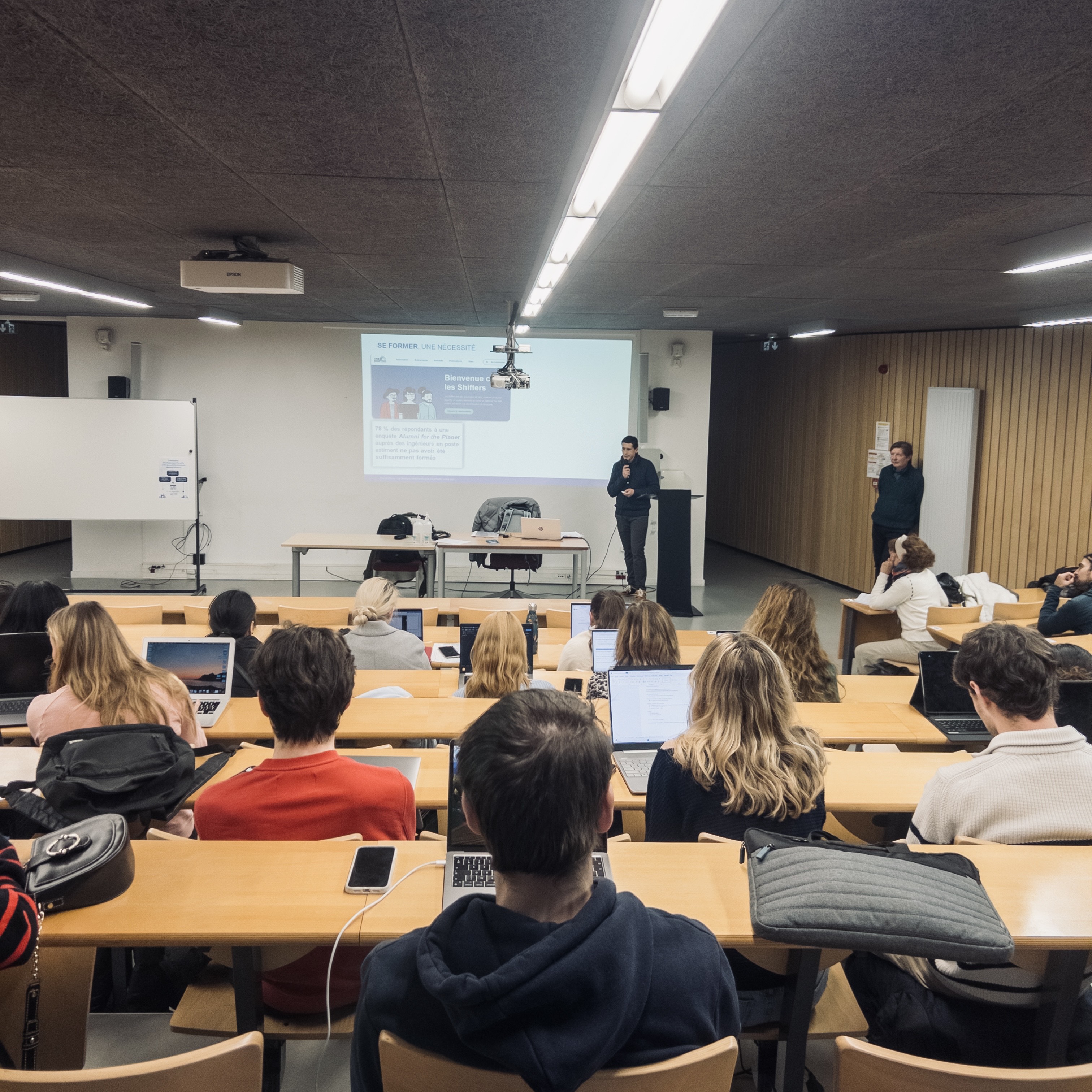 IAE FRANCE - Les Écoles Universitaires de Management